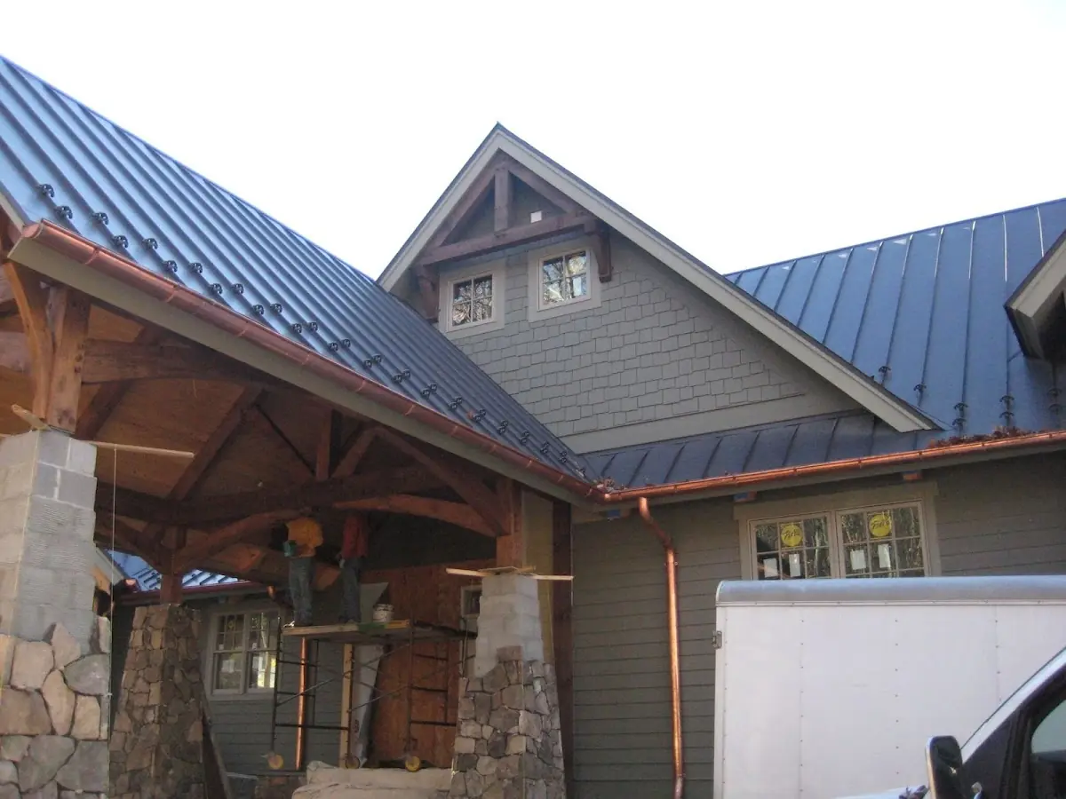 Craftsman Roofing team delivering quality roofing work in River Run